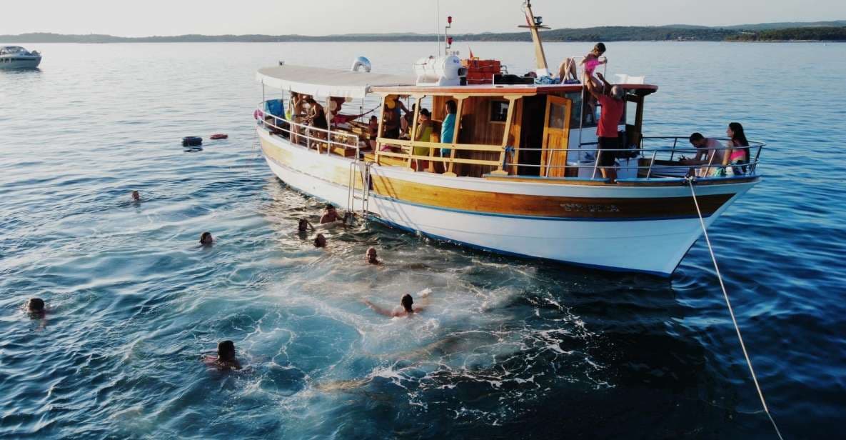 Rovinj - Półdniowy rejs statkiem po archipelagu Rovinjskim