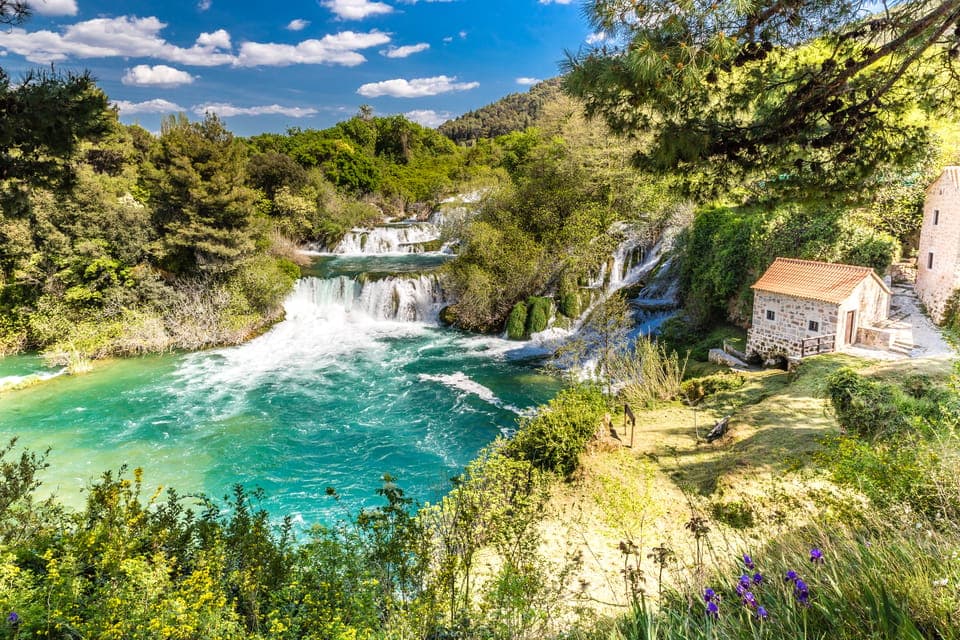 Zadar: Wycieczka do Wodospadów Krka z winiarnią i rejsem